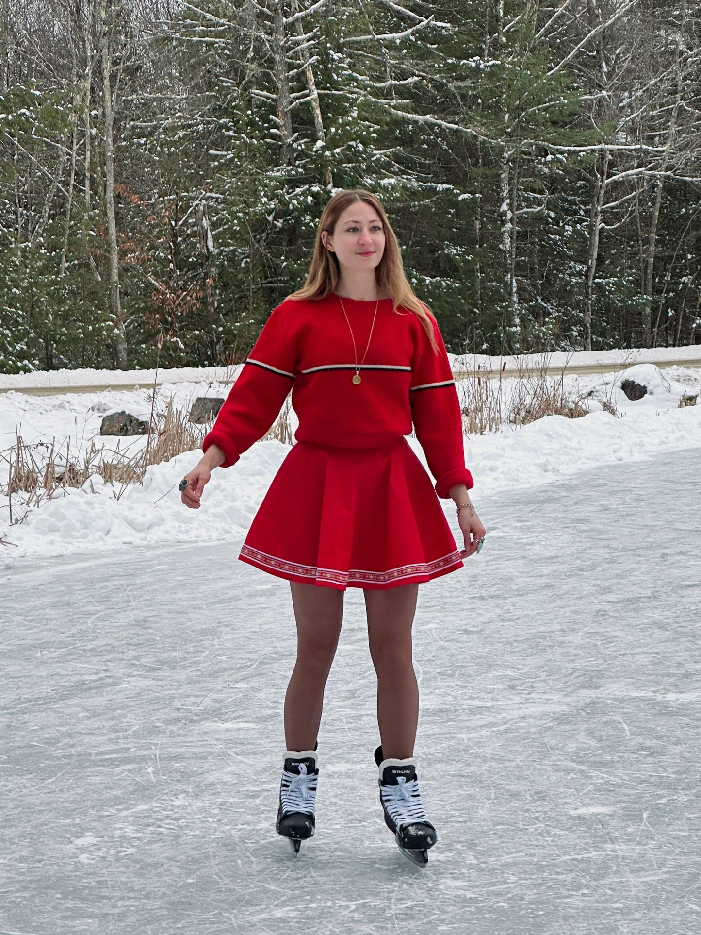 Deerfield Skirt in Ribbon Red