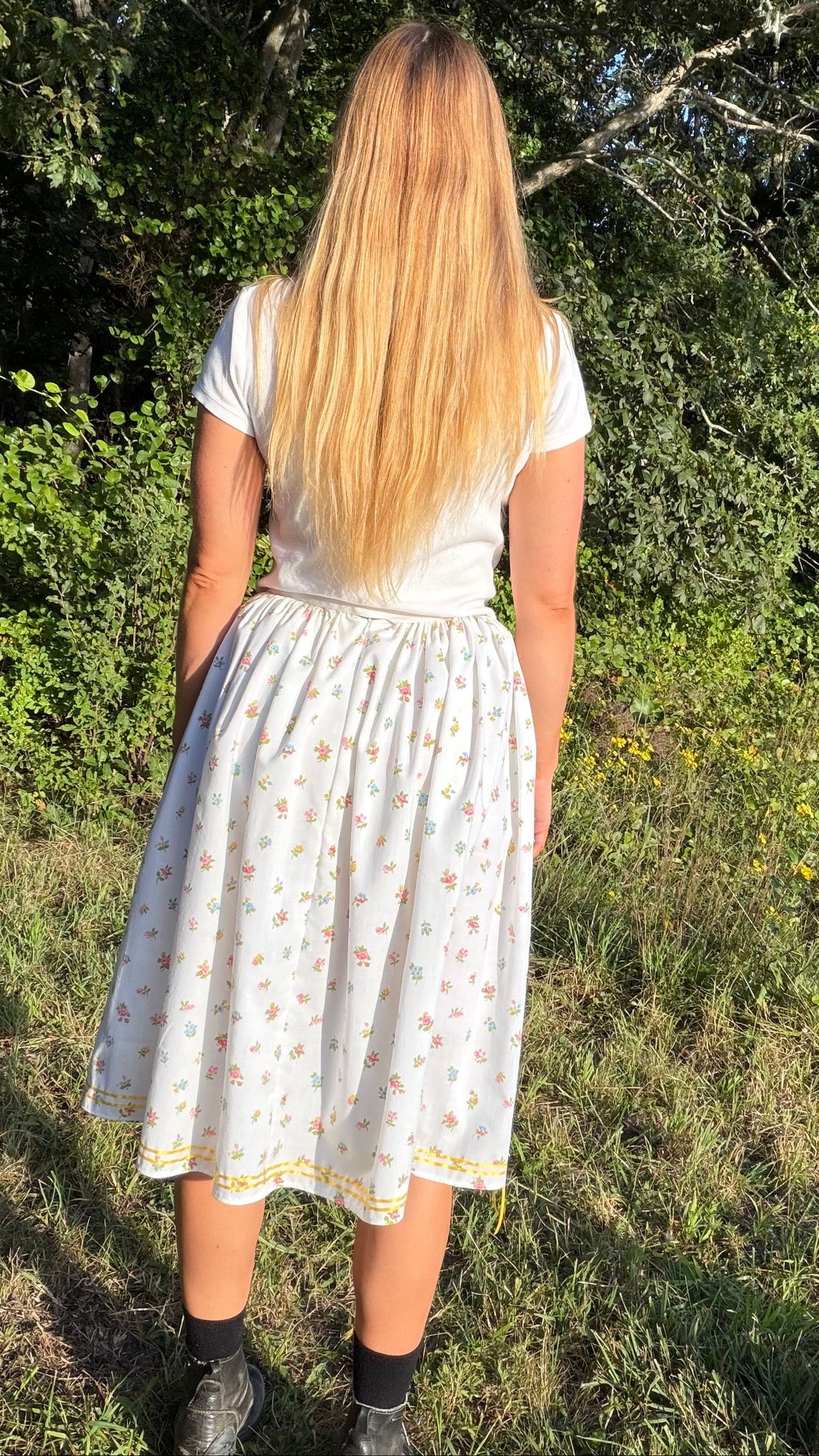 Blossomwood Skirt in White Floral