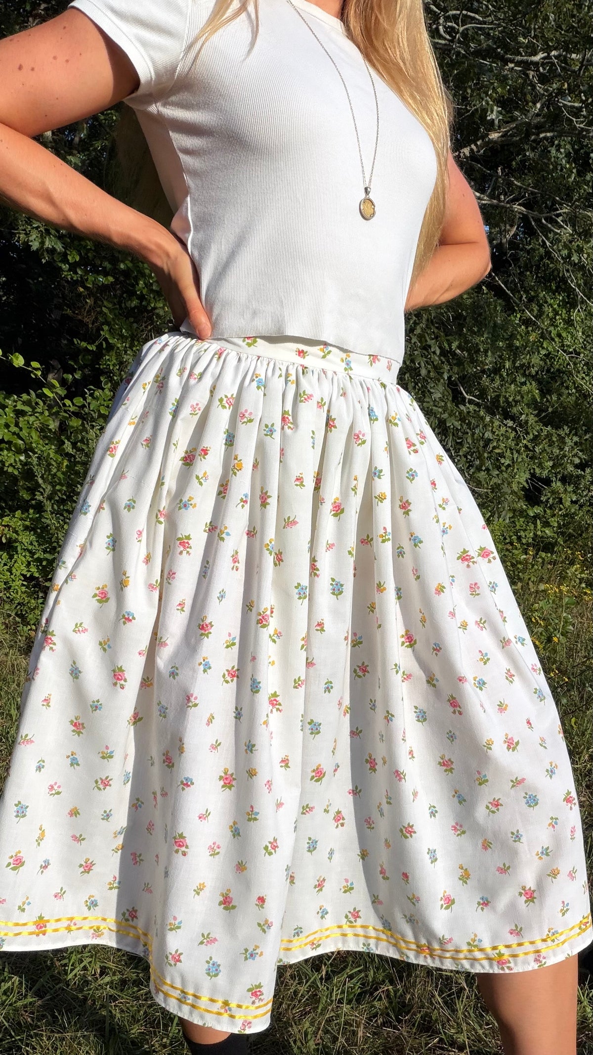 Blossomwood Skirt in White Floral