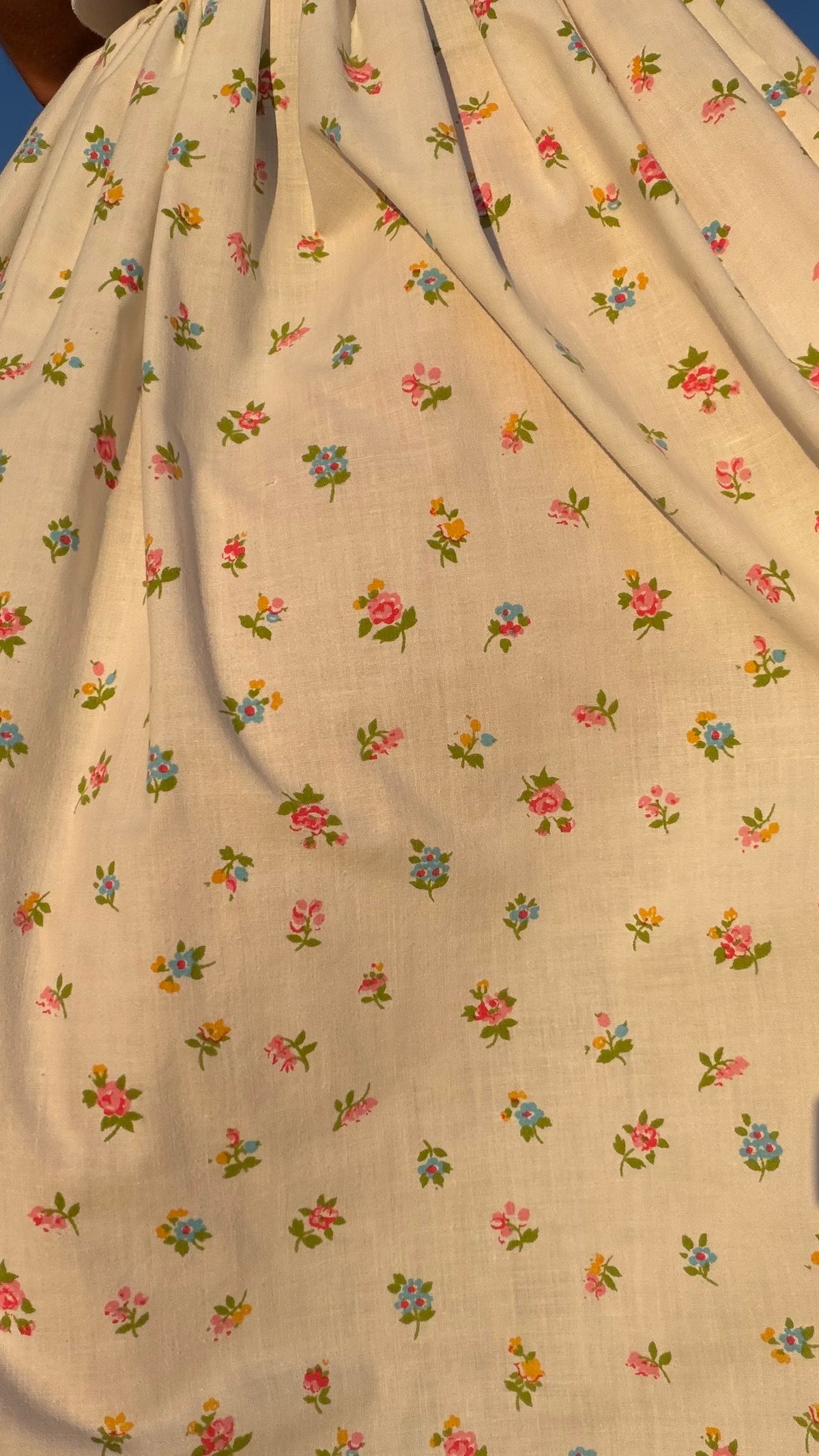 Blossomwood Skirt in White Floral