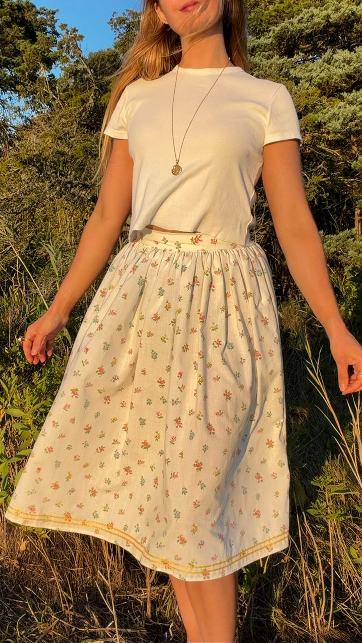 Blossomwood Skirt in White Floral