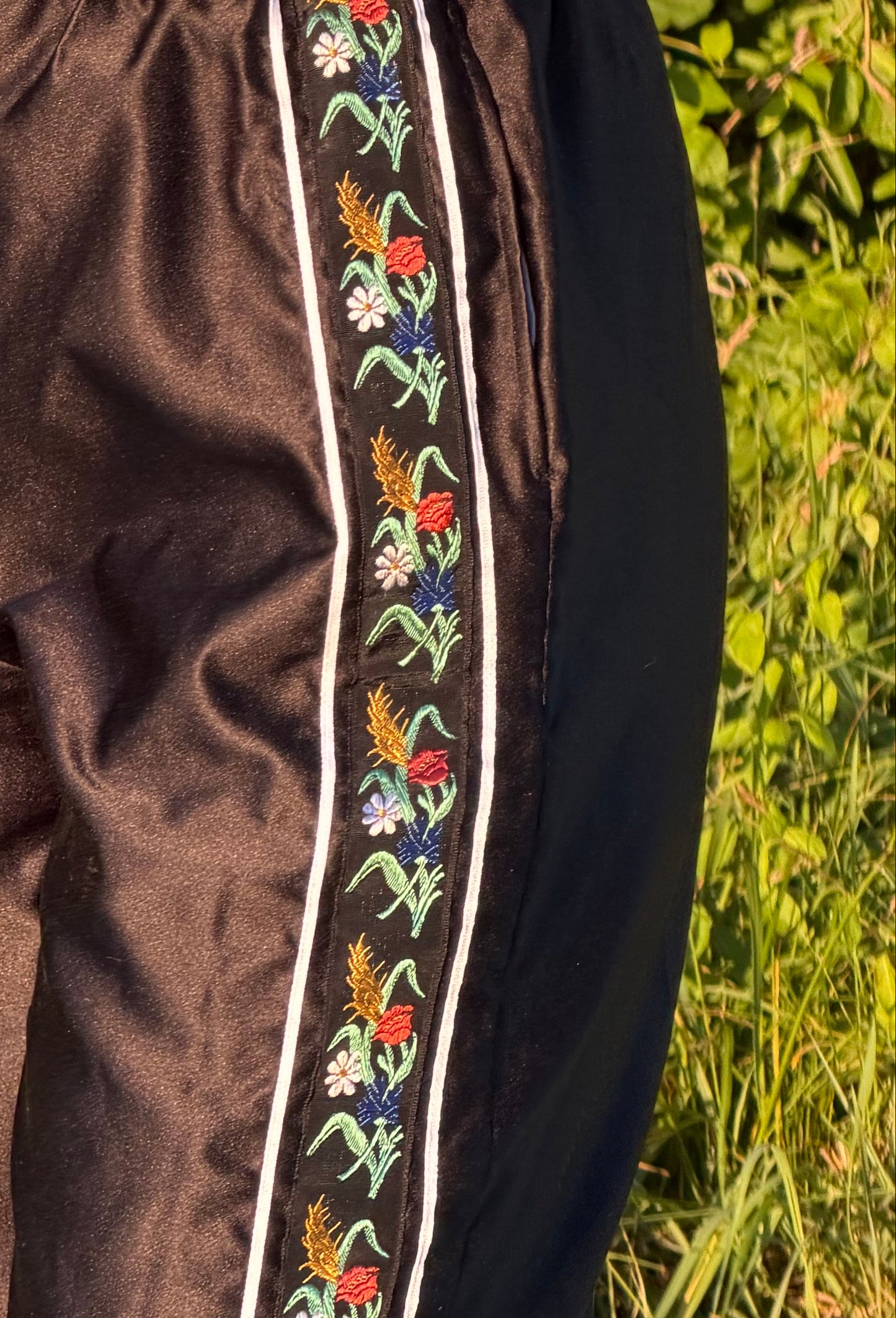 Highland Pants in Galactic Black