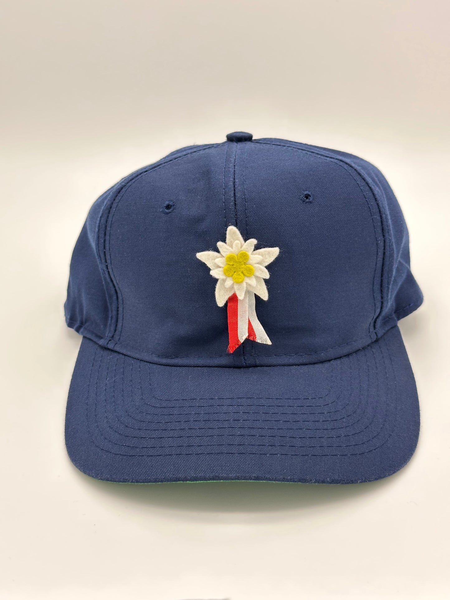 Portal Cap with Edelweiss Flower